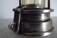 lady_markham_lamp_13